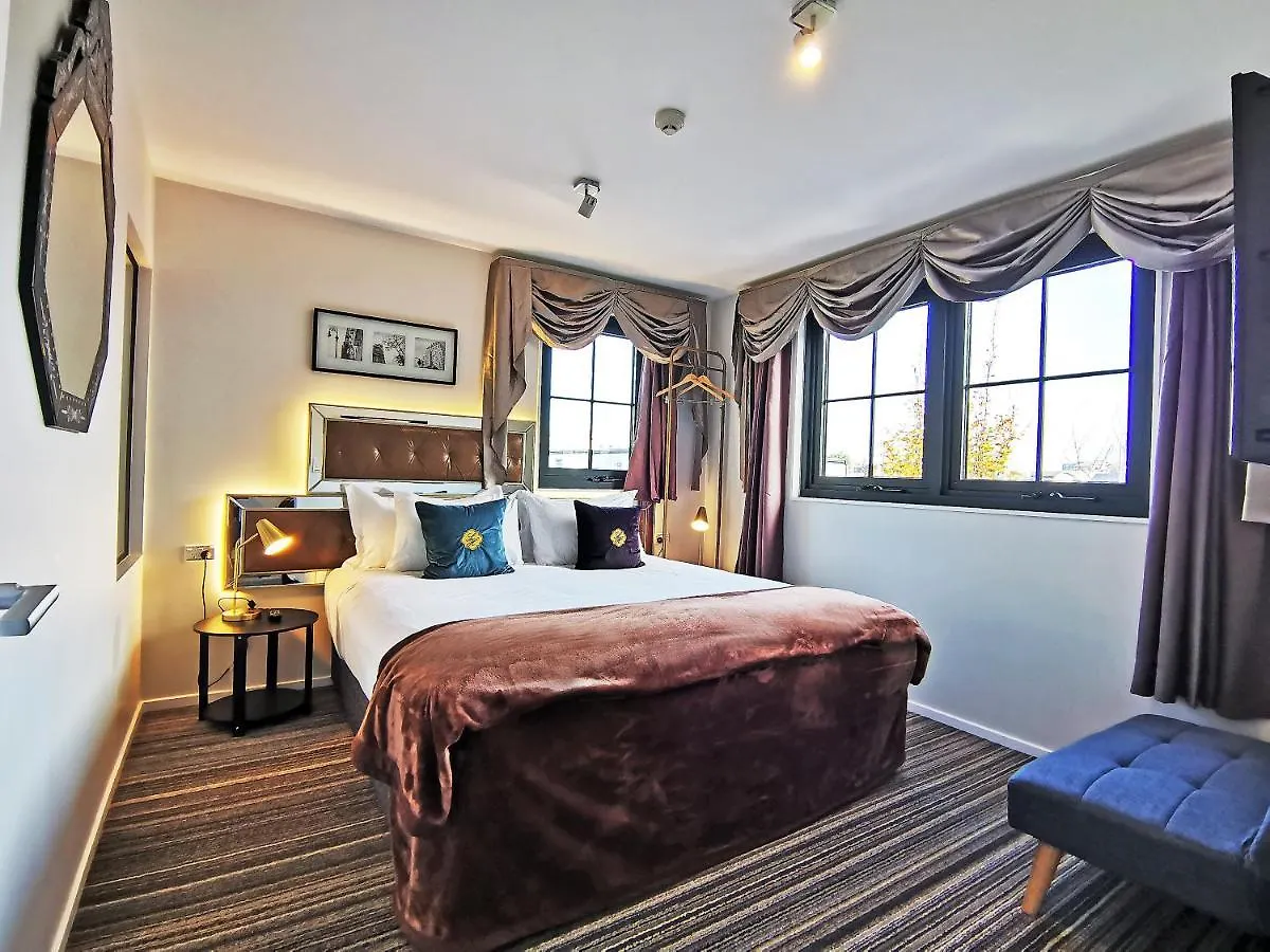 The Salisbury Business Class Christchurch